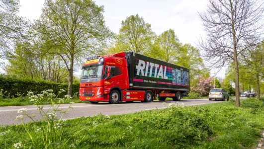 Elektrische vrachtwagen van Rittal en Melis Logistics